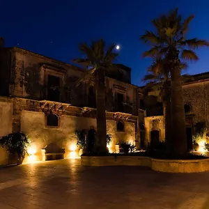 Resort Borgo Del Carato