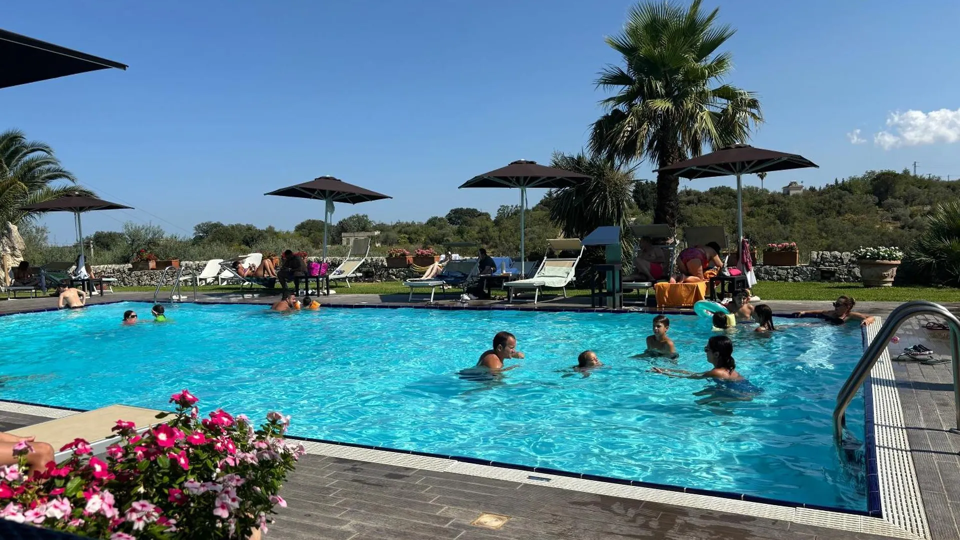 Отель Domus Hyblaea Resort Палаццоло-Акреиде